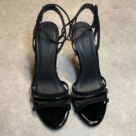 Joie woman, black patent/micro suede strappy dress sandals heels EUR 37 US 6.5-7 - Picture 2 of 10